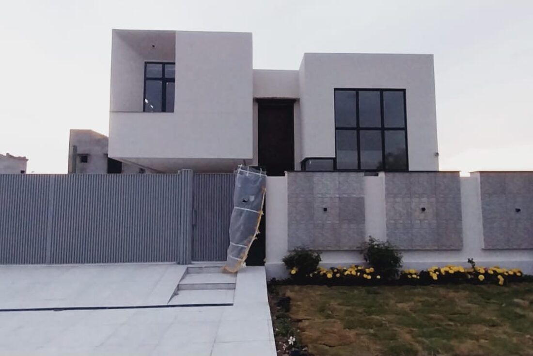 Modern Family Villa view 2
